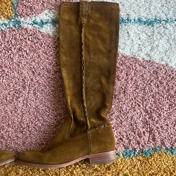 FRYE Cara Tall Boot Wheat Size 7 - Picture 8 of 15